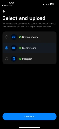 Referência histórica Revolut: escolha do documento no onboarding